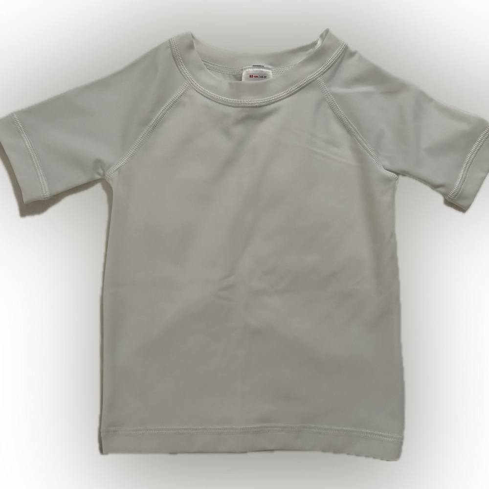 NWOT Hanna Andersson Classic White RashGuard Shirt